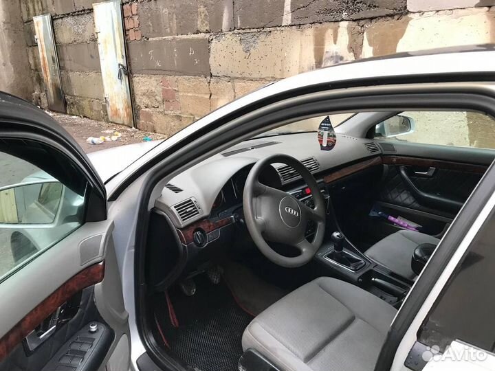 Audi A4 2.0 МТ, 2001, 300 000 км