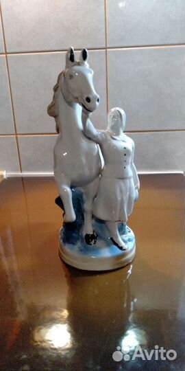 Фарфоровые статуэтки СССР старая гжель
