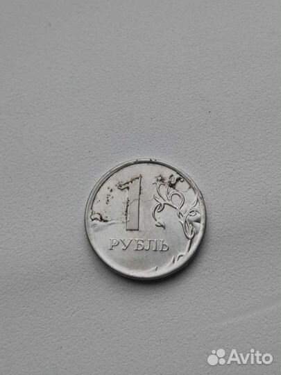 Монета 1 рубль