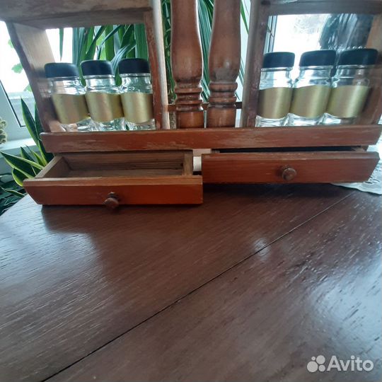 Подставка под специи