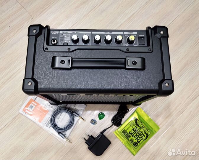 Roland Cube с Эффектами (Комбоусилитель Новый)