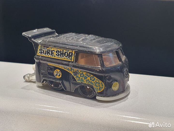 Модели Hot Wheels по 150