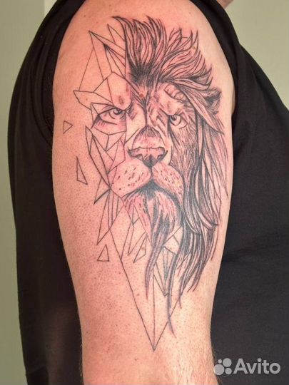 Модель на тату за расходники