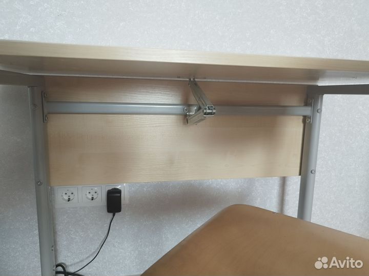 Растущая парта и стул