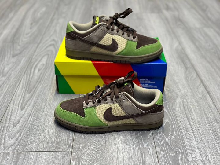 Кроссовки Nike SB Dunk Low