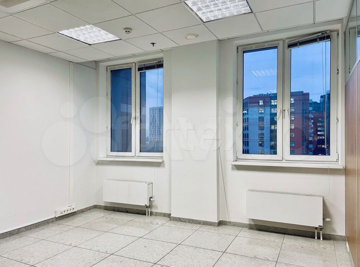 Сдам офисное помещение, 383 м²