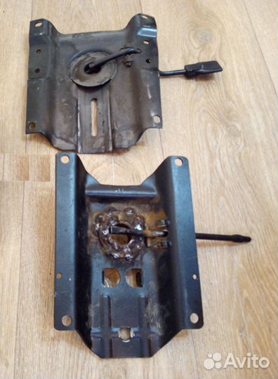 Пиастра от офисного кресла