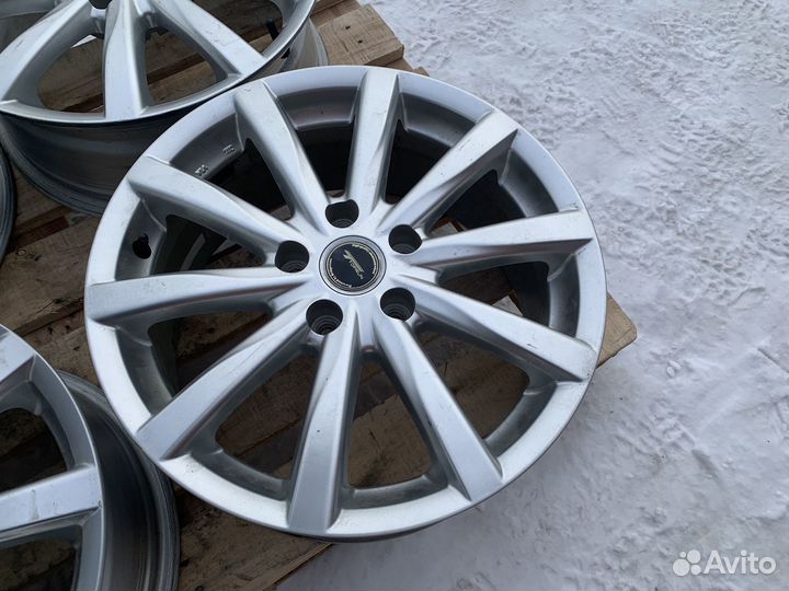 Диски Bridgestone Toprun R17 5*114.3 4шт