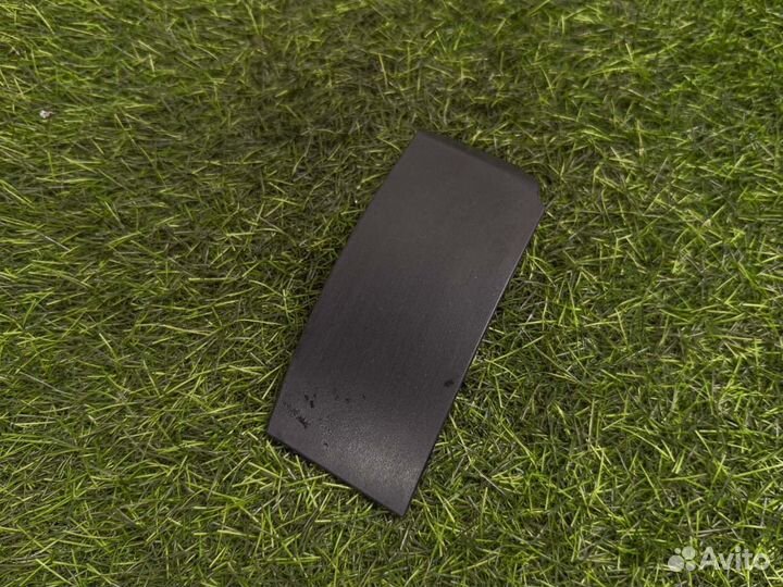 Накладка фонаря задняя правая Toyota Rav4 XA50 2.5