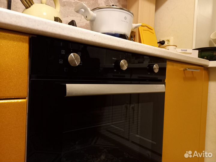 Кухонный гарнитур бу с техникой