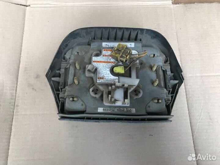 Подушка безопасности Isuzu Elf NKR71E 4HG1 1998