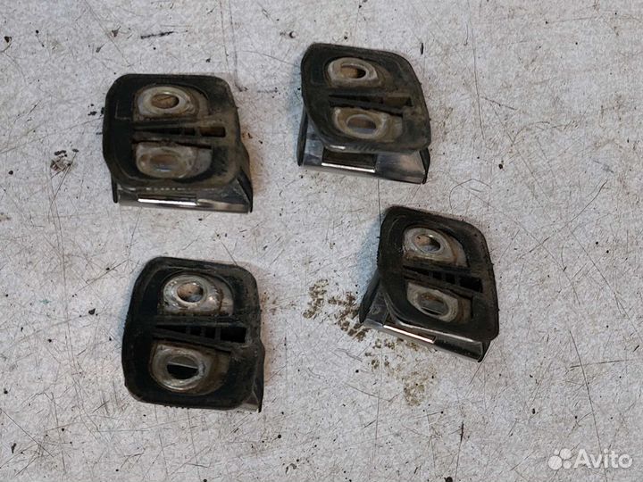 Петля замка двери audi a8 d2 ауди а8 д2