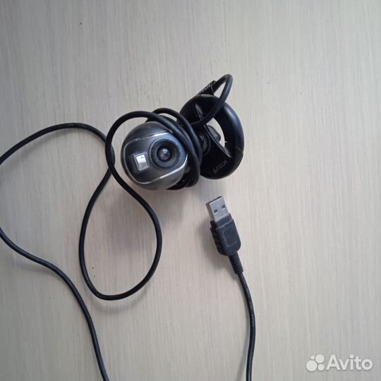 Веб-камера Logitech