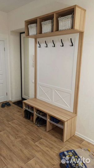 Вешалка в прихожую