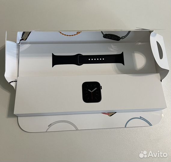 Часы apple watch 6 44 mm