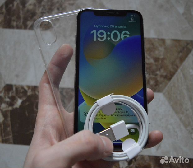 iPhone X, 64 ГБ