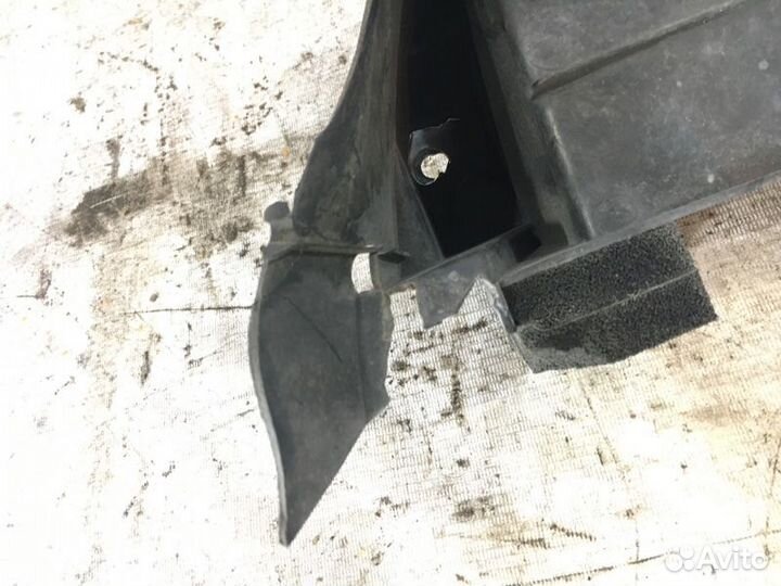 Дефлектор радиатора Toyota Celsior UCF31