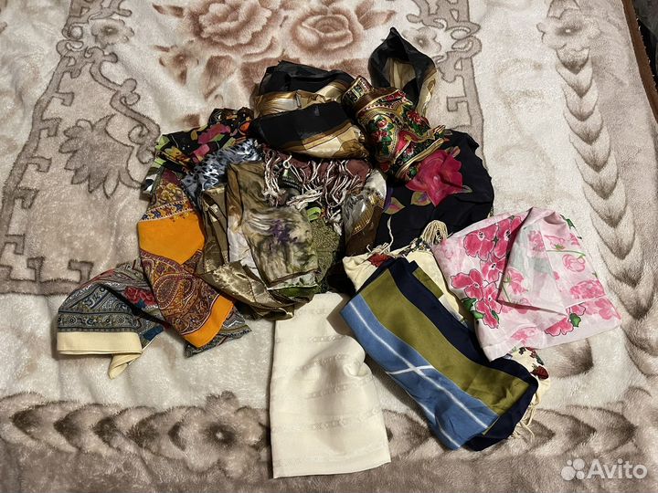 Платки женские новые