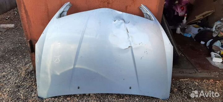 Капот на toyota allion