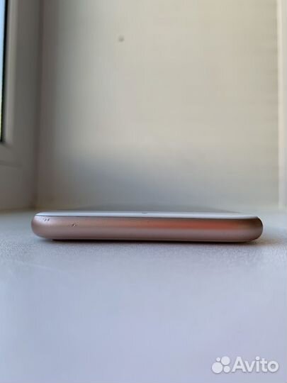 iPhone 8, 64 ГБ