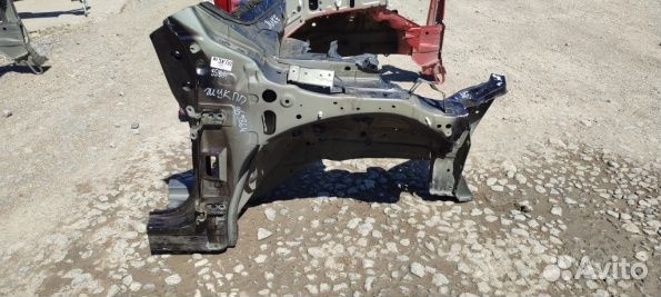 Четверть передняя правая Ниссан Жук