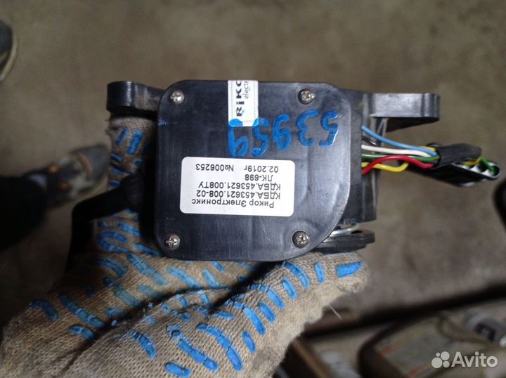 Педаль газа валдай