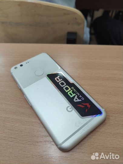 Google Pixel, 4/32 ГБ