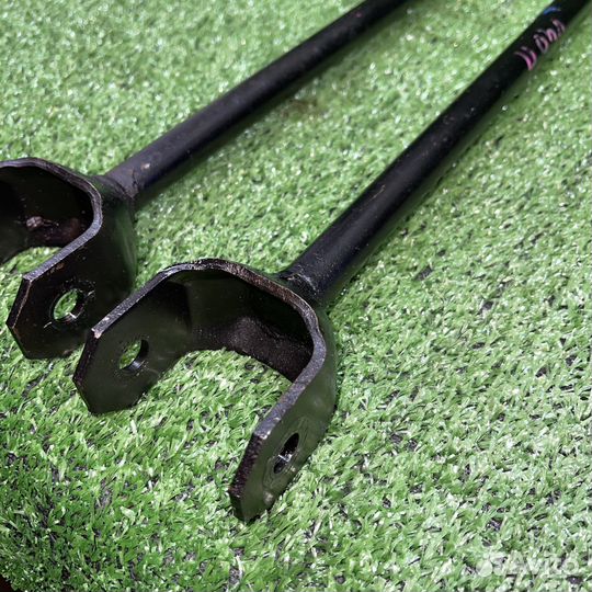 Тяга задней подвески продольная Toyota Camry V40