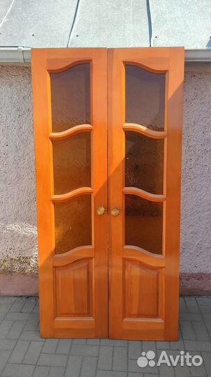 Двери межкомнатные деревянные б/у