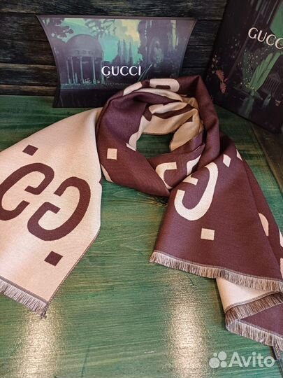 Шарф палантин Gucci