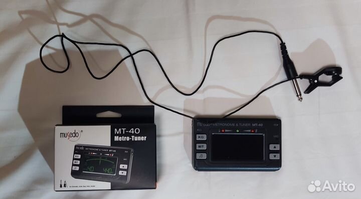 Гитара акустическая 6-ти струнная,чехол, каподаст