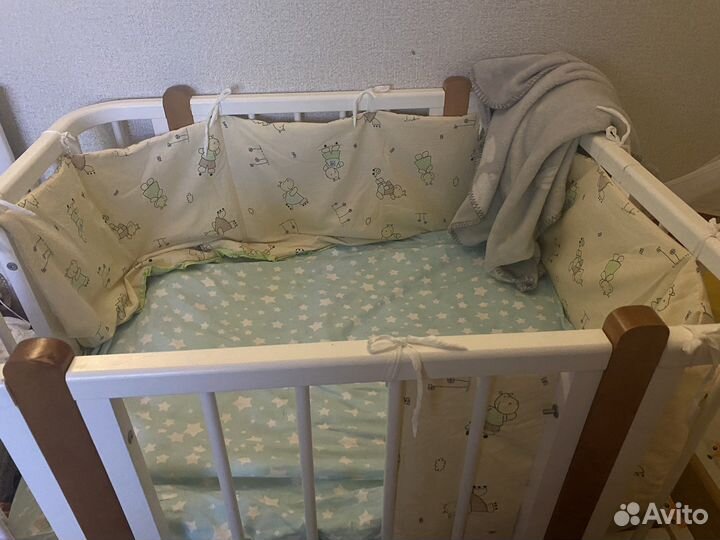 Детская кроватка