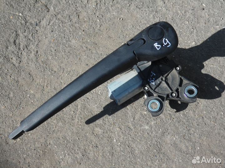Моторчик заднего дворника Ситроен Берлинго Б9