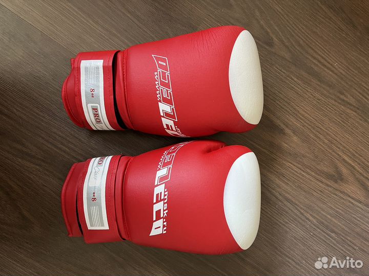 Боксерские перчатки 8oz