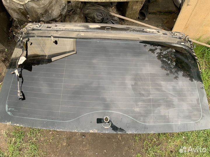 Стекло багажника Порше Кайен 955/957