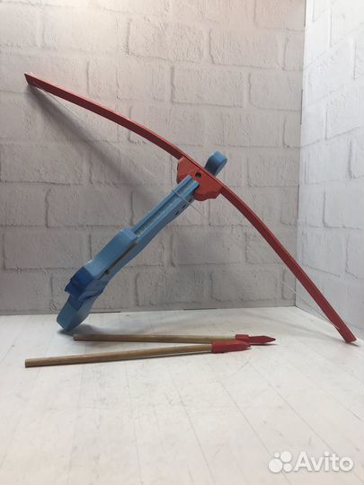 Детский арбалет из дерева