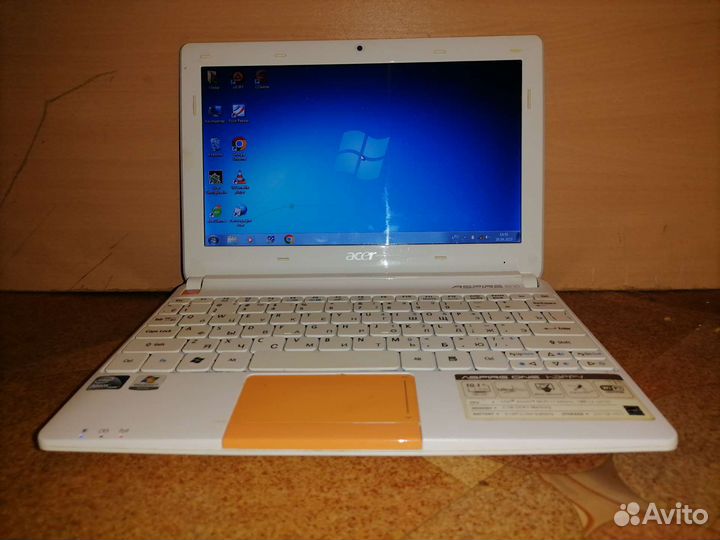 Яркий нетбук Acer/коробка/4ядра/2*320Гб/5час акб