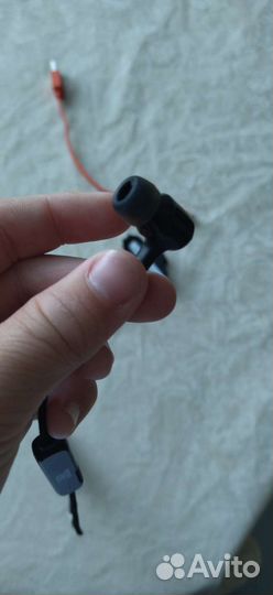 Беспроводные наушники jbl live25BT