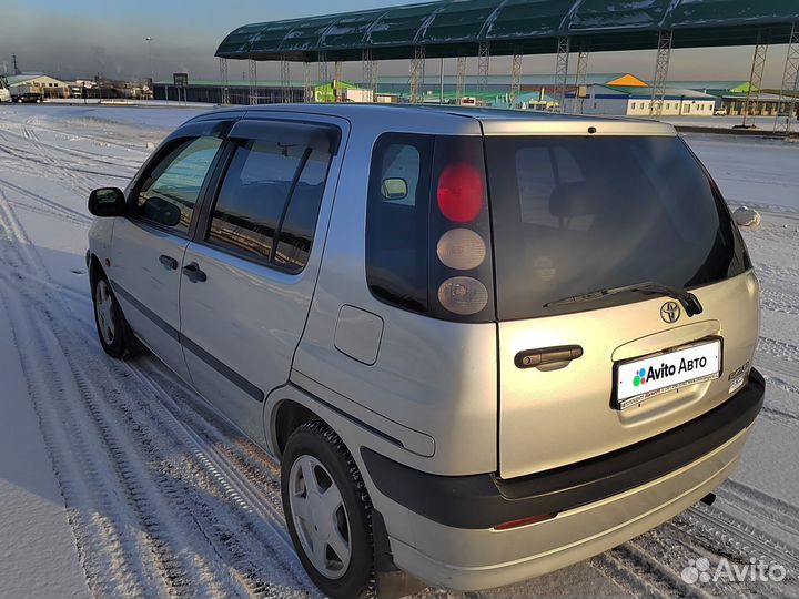 Toyota Raum 1.5 AT, 2001, 168 000 км