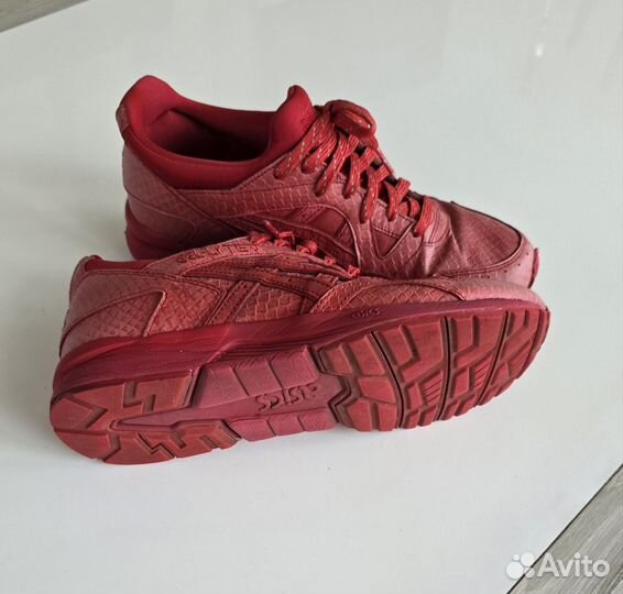 Лимитированный Asics Gel Light V