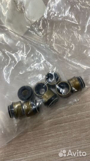 Колпачок маслосъемный victor reinz