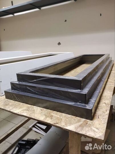 Надгробие или цветник на могилу металлический