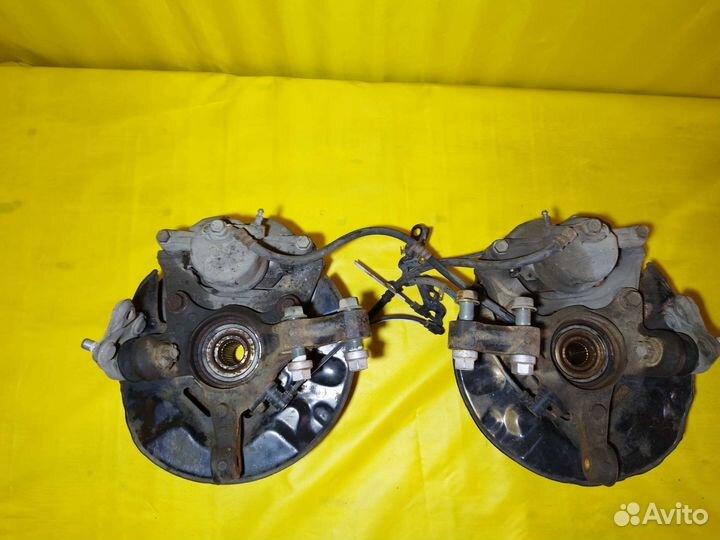 Ступица передняя в сборе Toyota Wish ZNE10 G