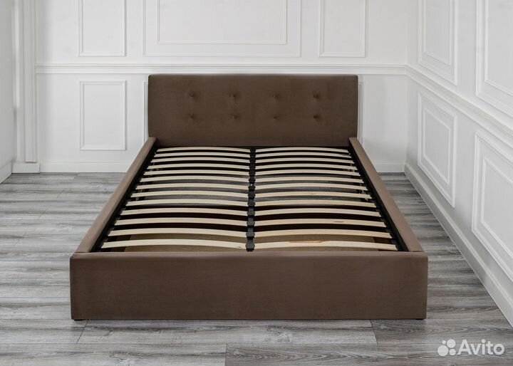 Кровать двуспальная