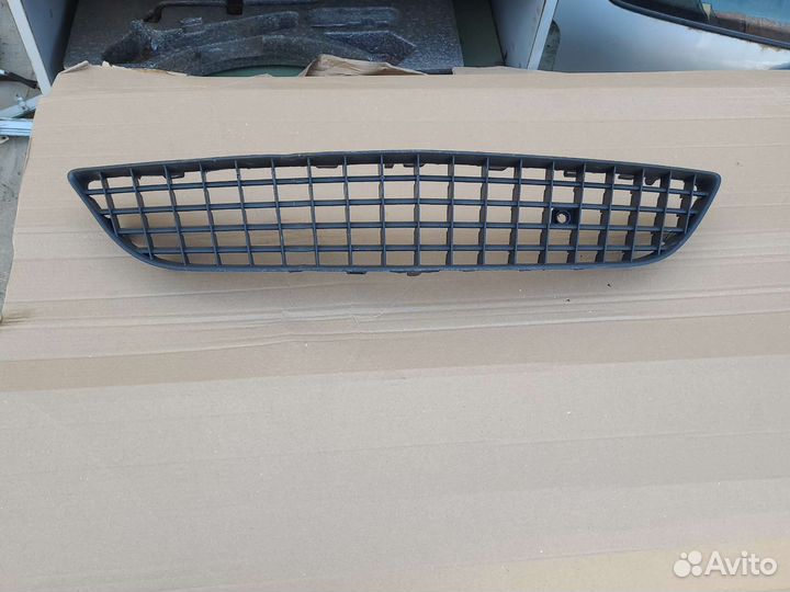Решетка переднего бампера opel astra H GTC