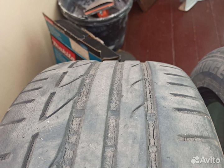 Bridgestone Potenza S001 225/50 R16