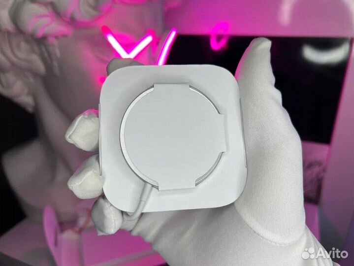 Беспроводная зарядка Magsafe