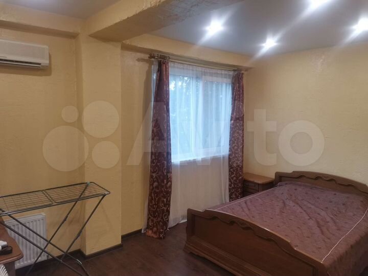 2-к. квартира, 64 м², 2/3 эт.