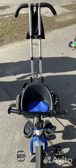 Трехколесный велосипед