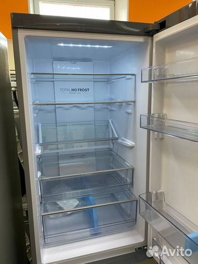 Холодильник-морозильник Haier C2F636cfrgu1